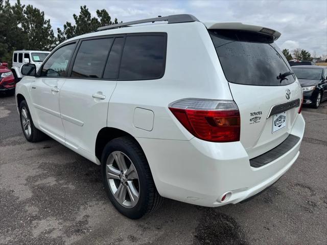 used 2008 Toyota Highlander car, priced at $10,900