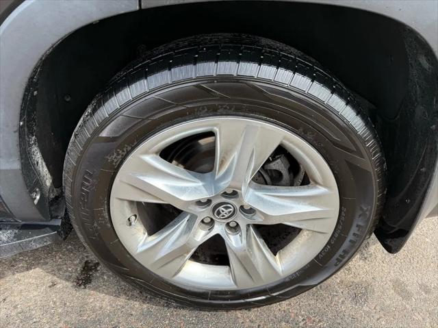 used 2016 Toyota Highlander car, priced at $18,988