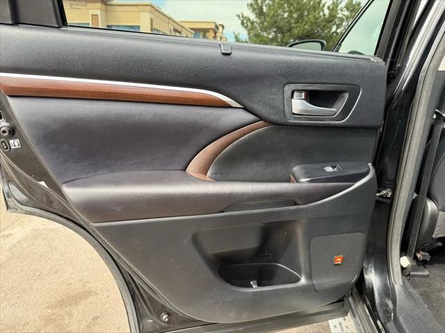 used 2016 Toyota Highlander car, priced at $18,988