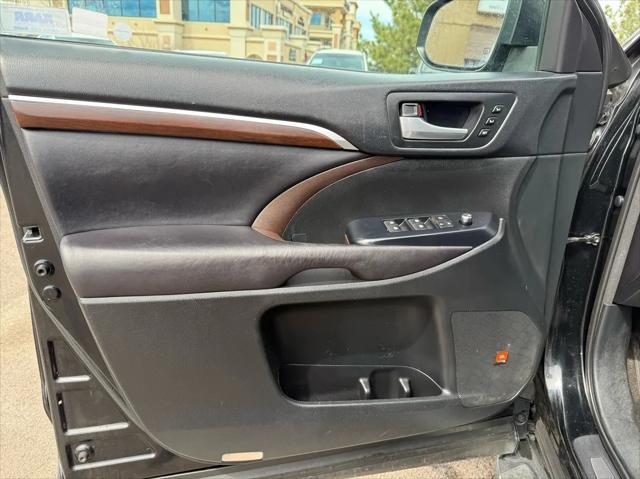 used 2016 Toyota Highlander car, priced at $18,988