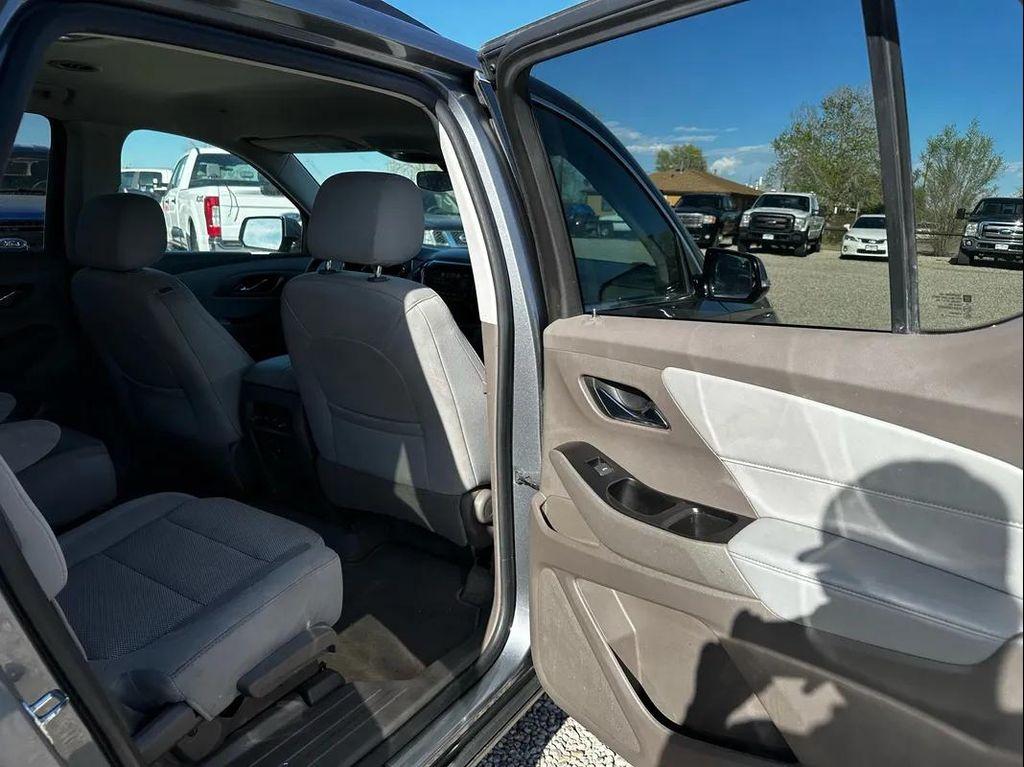 used 2018 Chevrolet Traverse car, priced at $11,800