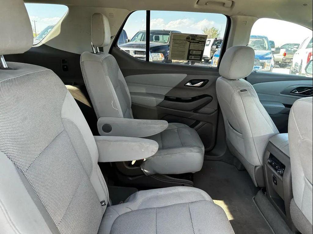 used 2018 Chevrolet Traverse car, priced at $11,800