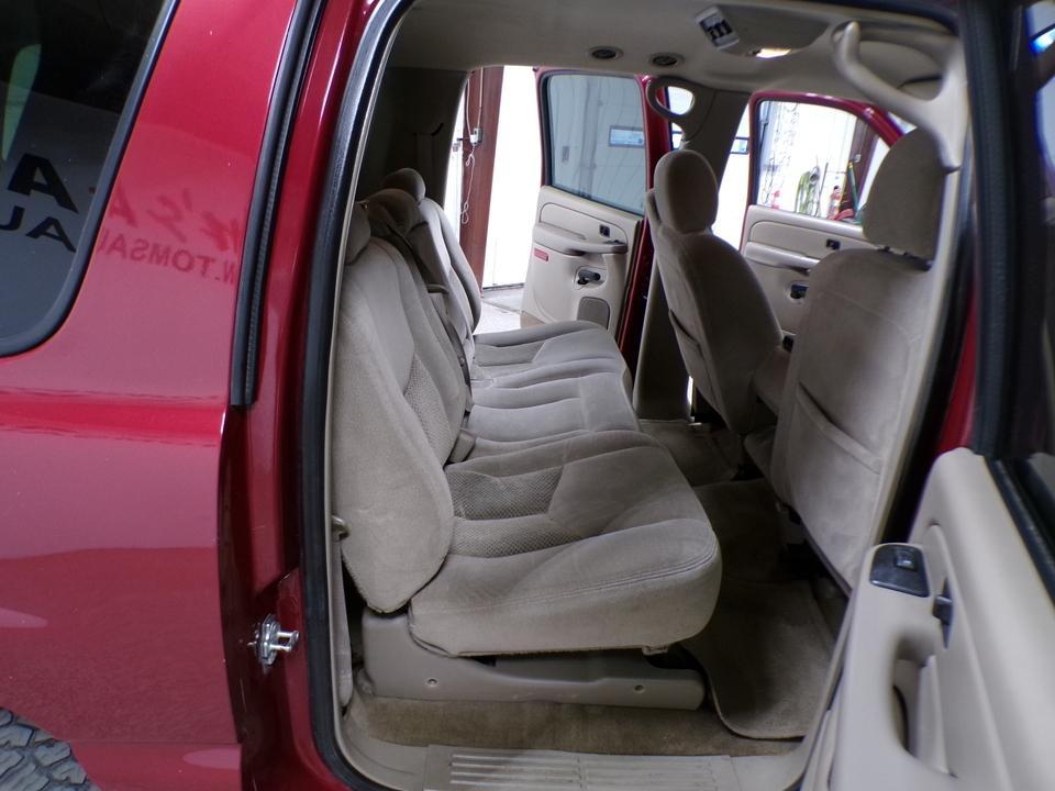 used 2005 Chevrolet Suburban car, priced at $5,995