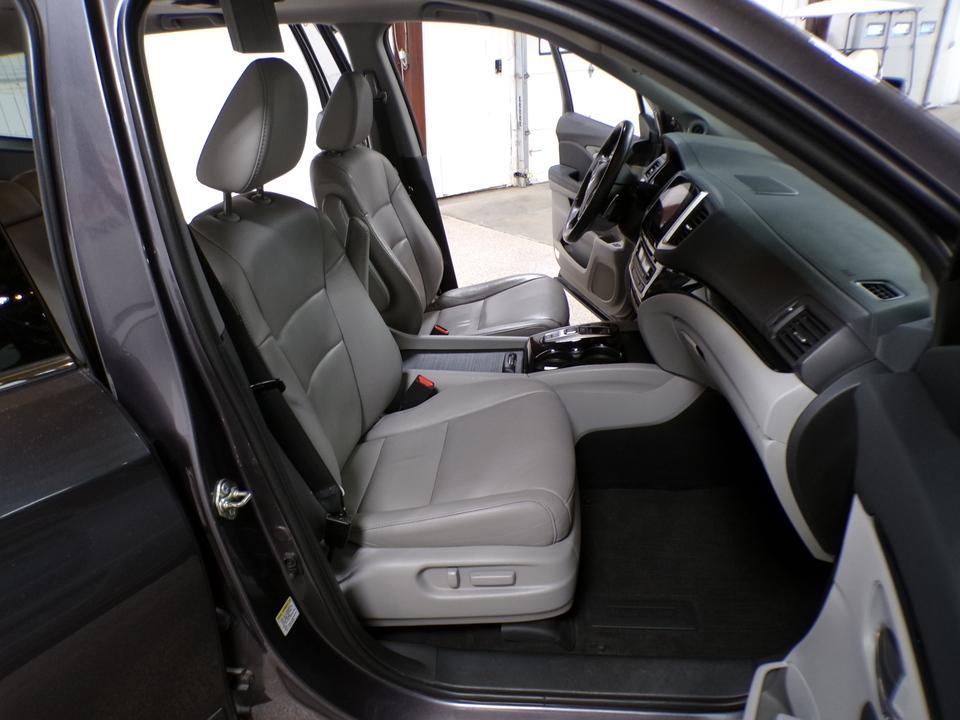 used 2016 Honda Pilot car