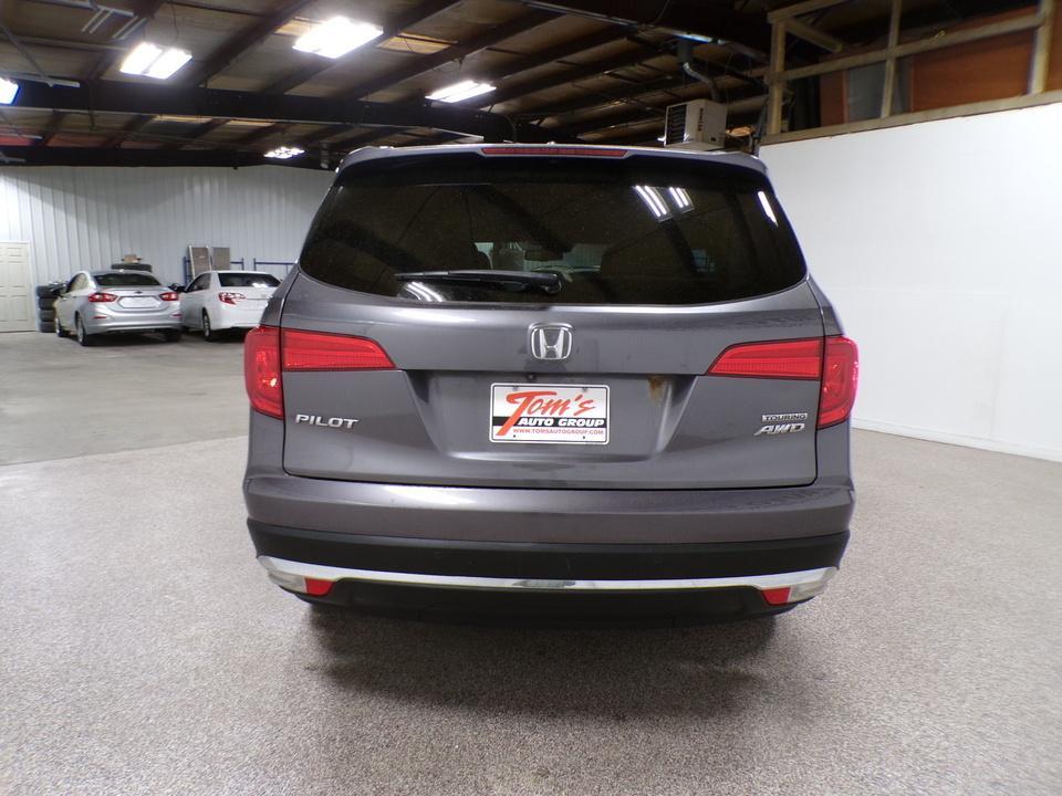 used 2016 Honda Pilot car