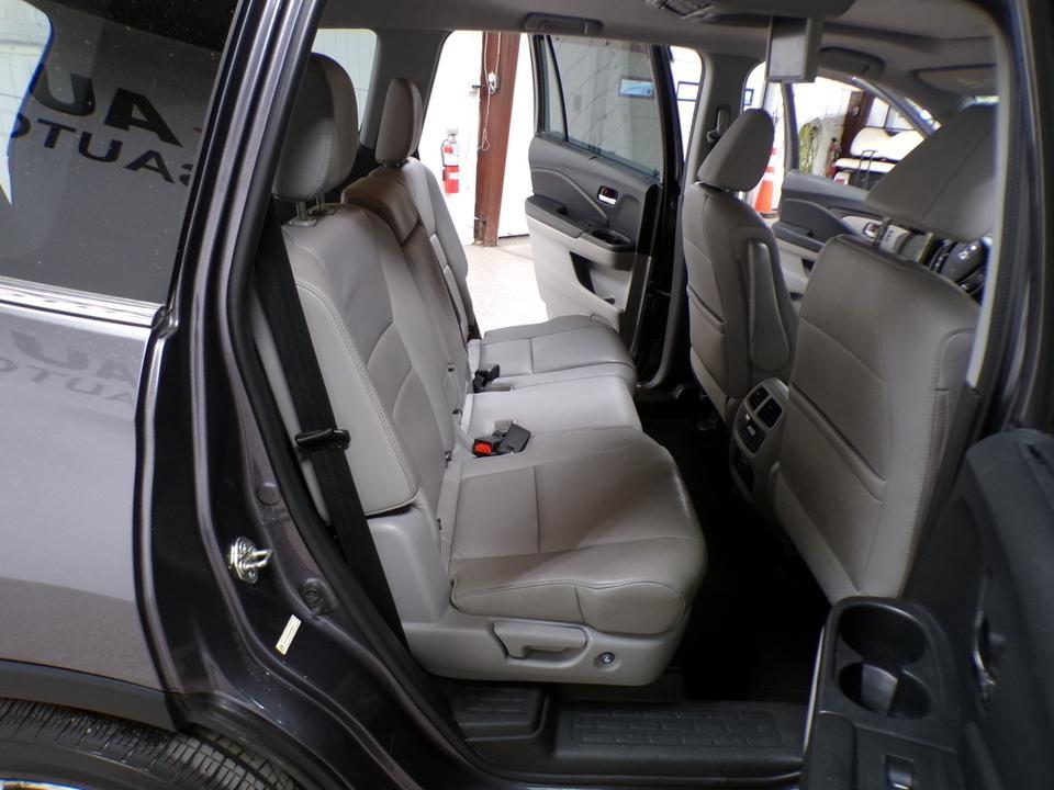 used 2016 Honda Pilot car