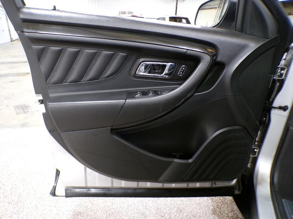 used 2014 Ford Taurus car