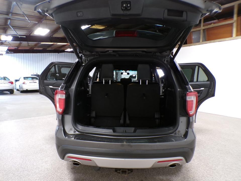 used 2016 Ford Explorer car