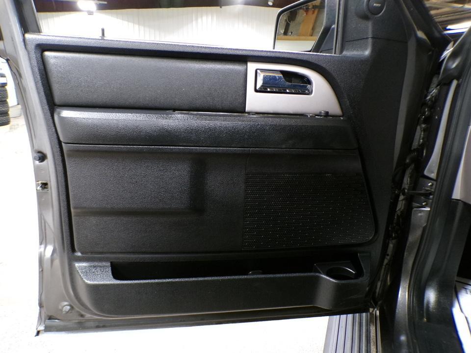 used 2017 Ford Expedition EL car