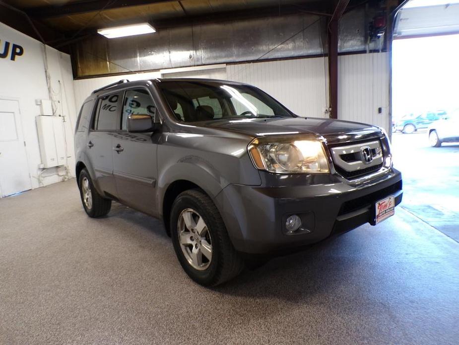 used 2011 Honda Pilot car, priced at $8,995