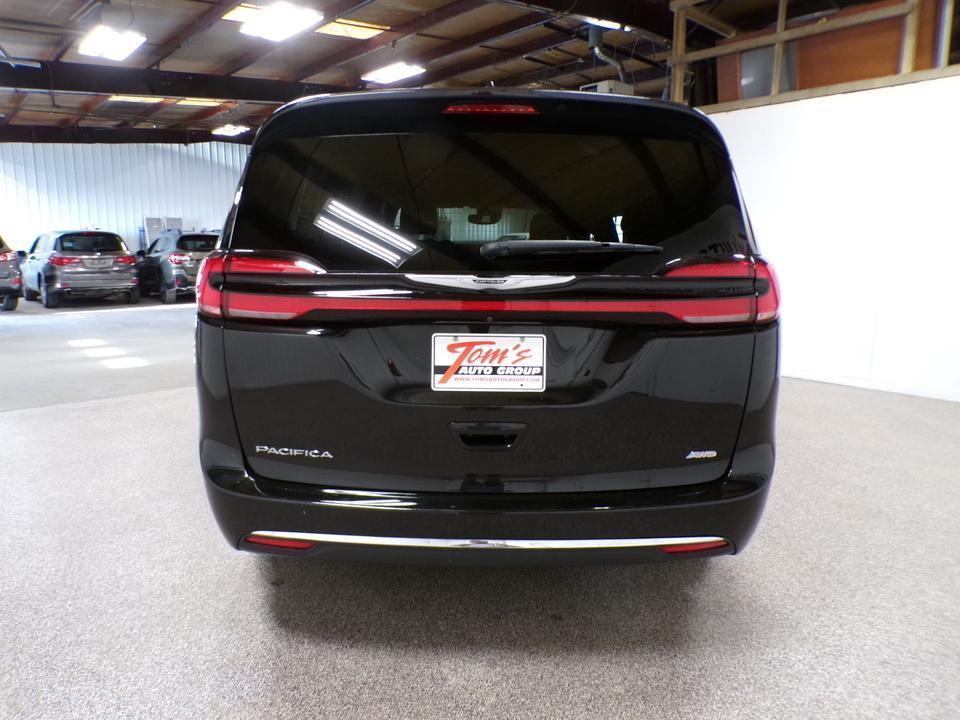 used 2022 Chrysler Pacifica car