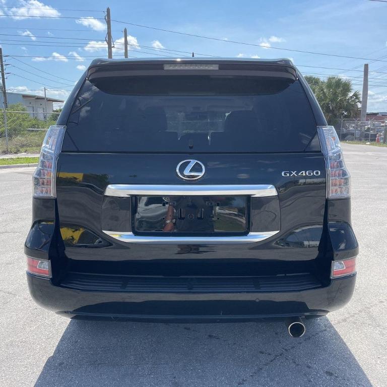 used 2022 Lexus GX 460 car, priced at $55,881
