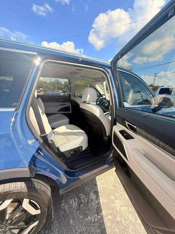 used 2023 Kia Telluride car, priced at $33,881