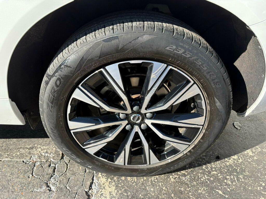used 2023 Volvo XC60 car, priced at $30,881