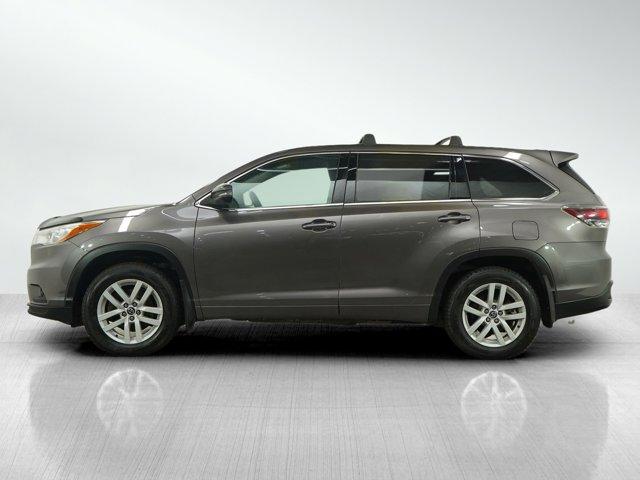 used 2016 Toyota Highlander car, priced at $17,998