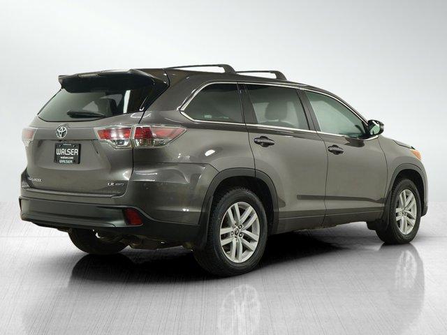 used 2016 Toyota Highlander car, priced at $17,998