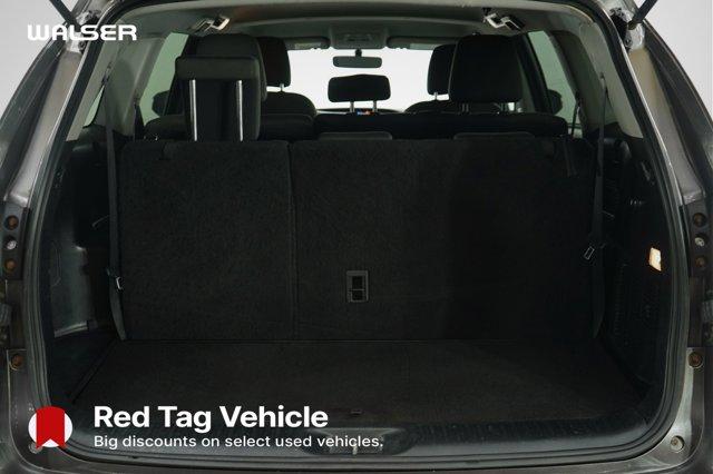 used 2016 Toyota Highlander car, priced at $17,499