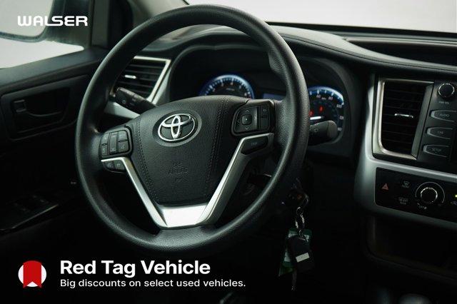 used 2016 Toyota Highlander car, priced at $17,499