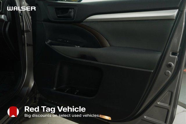 used 2016 Toyota Highlander car, priced at $17,499