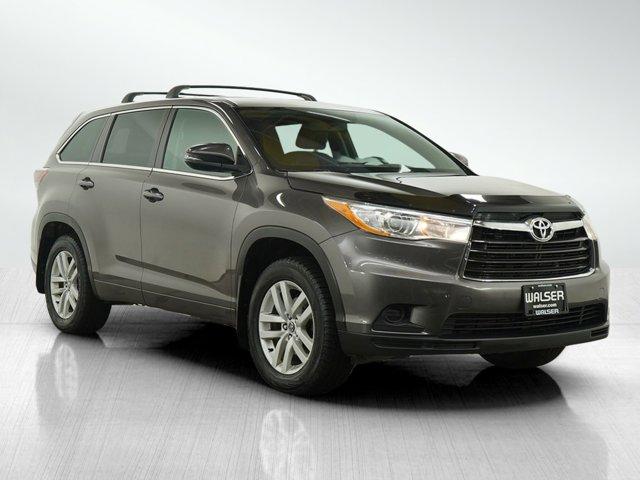 used 2016 Toyota Highlander car, priced at $17,998