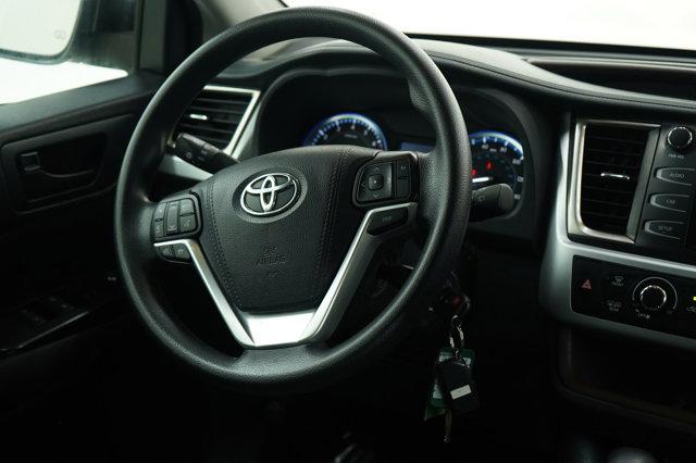 used 2016 Toyota Highlander car, priced at $17,998
