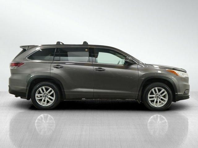 used 2016 Toyota Highlander car, priced at $17,998