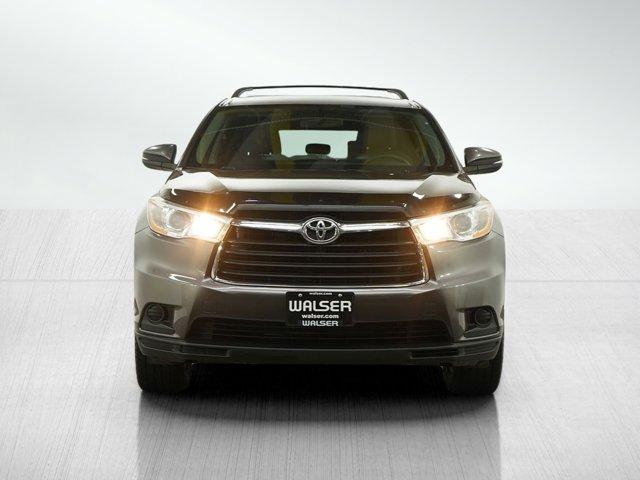 used 2016 Toyota Highlander car, priced at $17,998