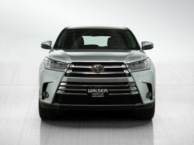 used 2019 Toyota Highlander car, priced at $33,998