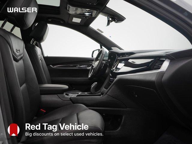 used 2025 Cadillac XT6 car, priced at $52,998