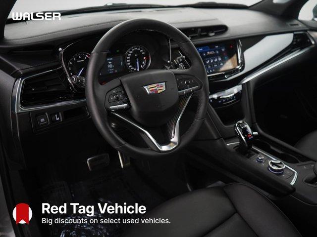 used 2025 Cadillac XT6 car, priced at $52,998