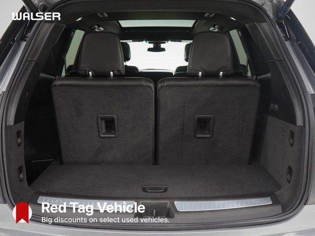 used 2025 Cadillac XT6 car, priced at $52,998