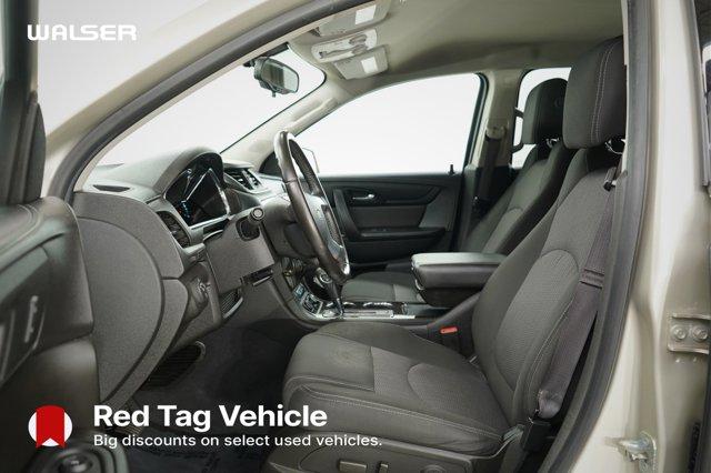 used 2015 Chevrolet Traverse car, priced at $9,998