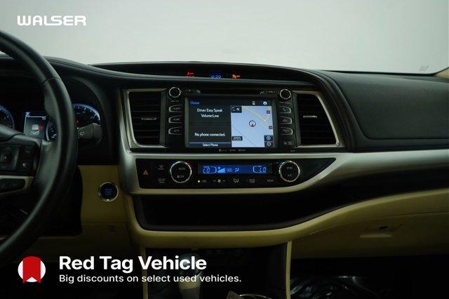 used 2018 Toyota Highlander car, priced at $26,299