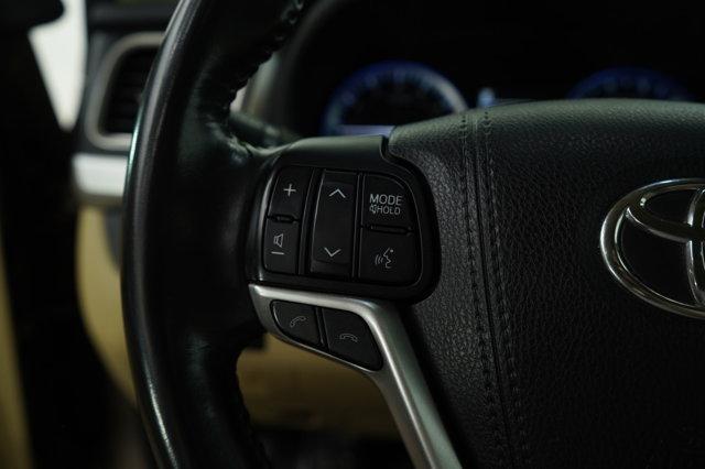 used 2018 Toyota Highlander car, priced at $27,998