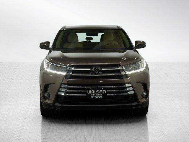 used 2018 Toyota Highlander car, priced at $27,998
