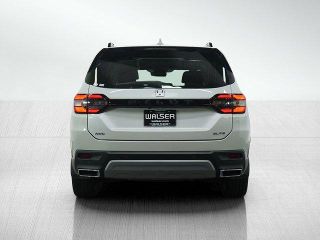 used 2023 Honda Pilot car, priced at $47,998