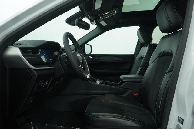 used 2024 Jeep Grand Cherokee car, priced at $39,998