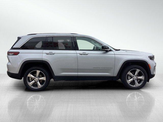 used 2022 Jeep Grand Cherokee car, priced at $28,998