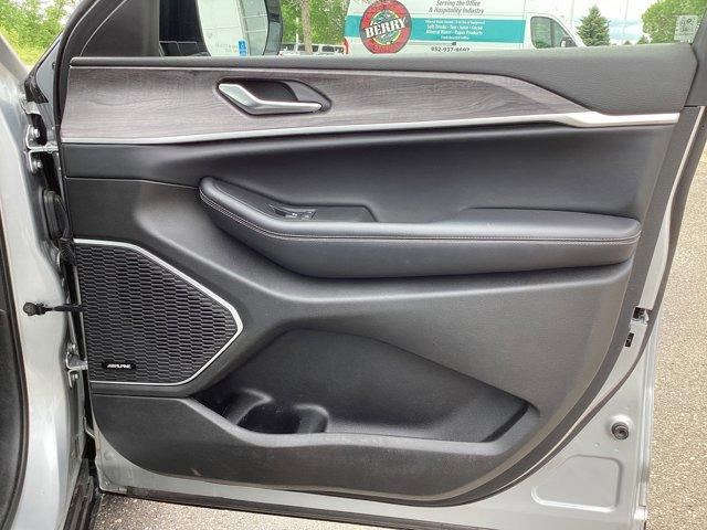 used 2022 Jeep Grand Cherokee car, priced at $28,998