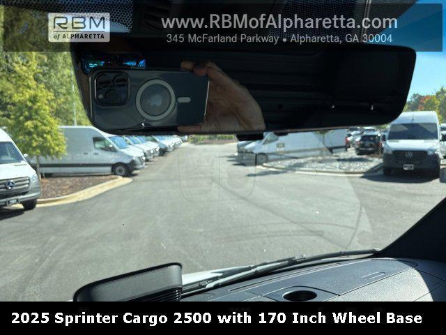 new 2025 Mercedes-Benz Sprinter 2500 car