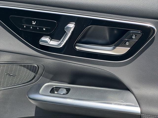 new 2025 Mercedes-Benz GLC 300 car, priced at $51,945