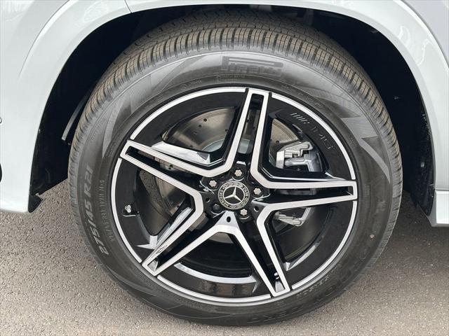 new 2025 Mercedes-Benz GLS 450 car, priced at $101,955