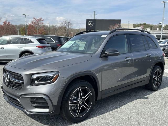 new 2025 Mercedes-Benz GLB 250 car, priced at $54,975