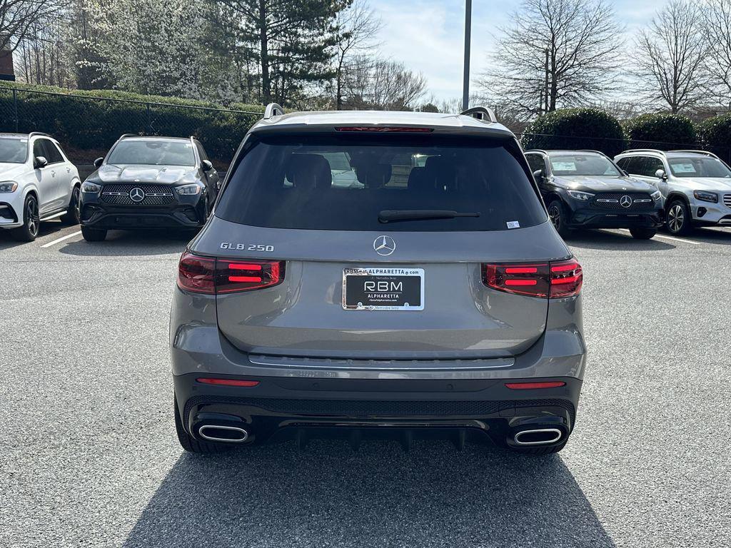 new 2025 Mercedes-Benz GLB 250 car, priced at $54,975
