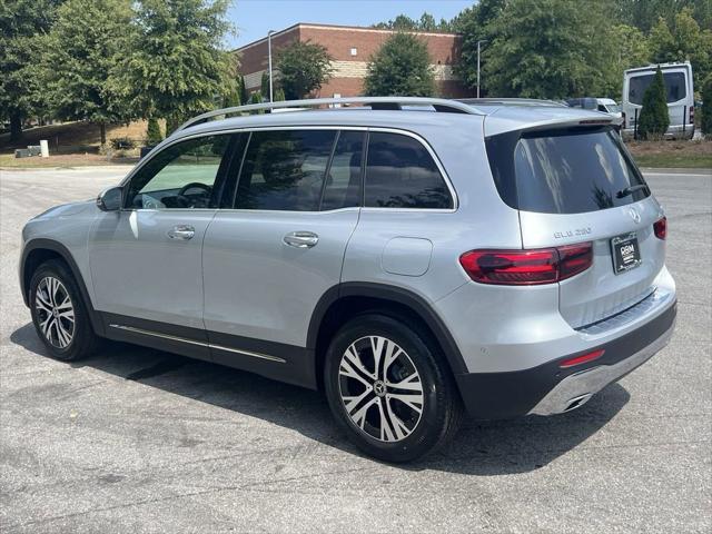 new 2024 Mercedes-Benz GLB 250 car, priced at $55,460