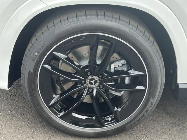 new 2025 Mercedes-Benz GLE 580 car, priced at $108,345
