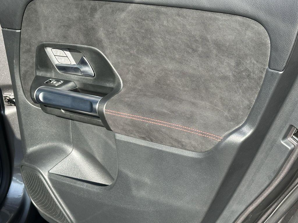 used 2024 Mercedes-Benz GLB 250 car, priced at $41,999