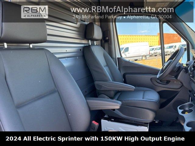 new 2024 Mercedes-Benz Sprinter 2500 car