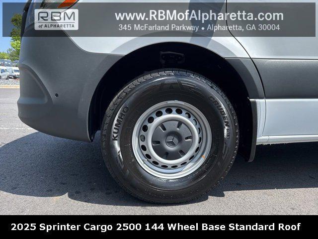new 2025 Mercedes-Benz Sprinter 2500 car