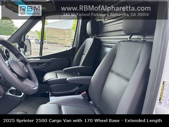 new 2025 Mercedes-Benz Sprinter 2500 car